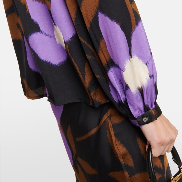 SOLD * VELVET by Graham + Spencer Isa Printed Blouse Size XL - Picture 3 of 16